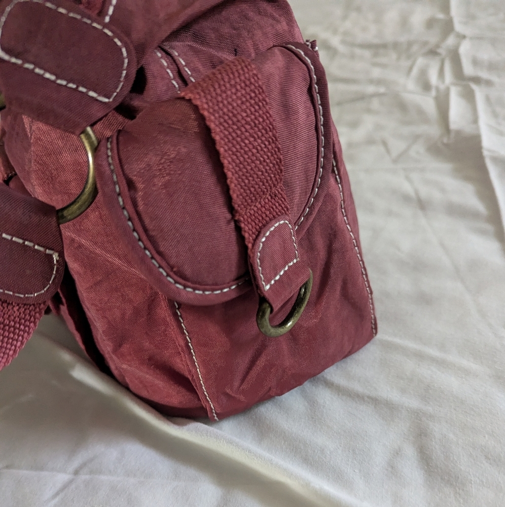 NWOT Travelon Burgundy Hobo Bag - Picture 6 of 13
